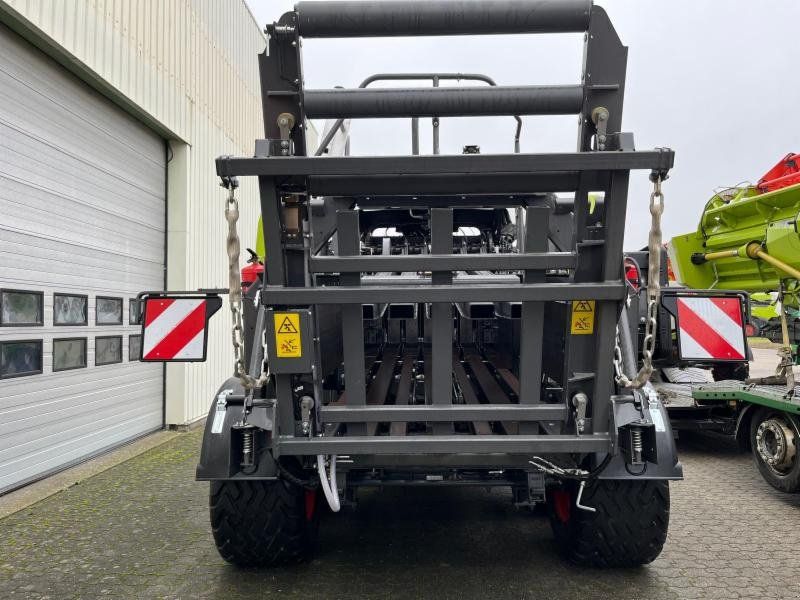 Claas QUADRANT 4200 FC T+ST