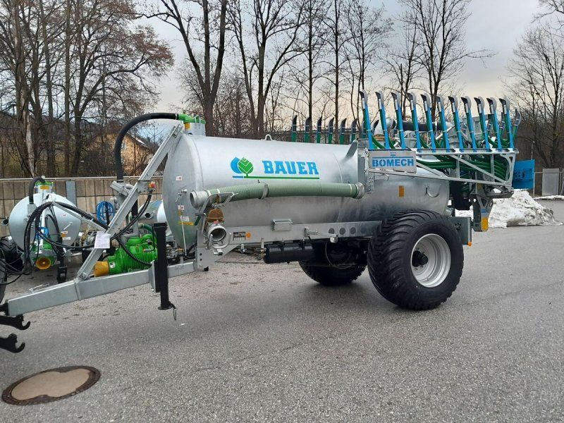 Bauer Vakuumfass V 63 mit Bomech Schleppschuhverteiler