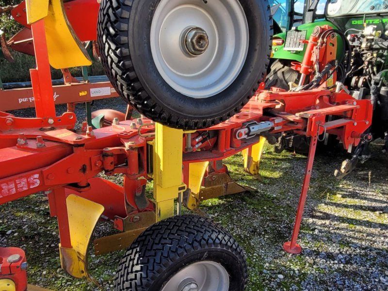 Pöttinger Servo 4-Scharig