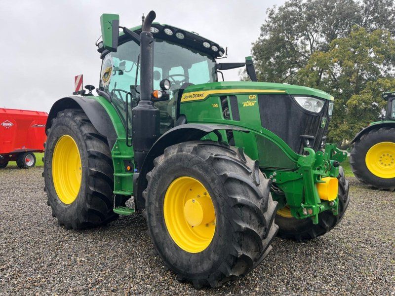 John Deere 6R195