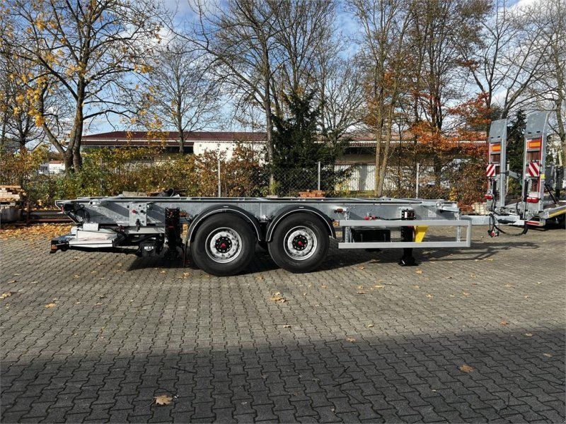 Möslein BDF Tandem- BDF- Wechsel mit Ladebordwand