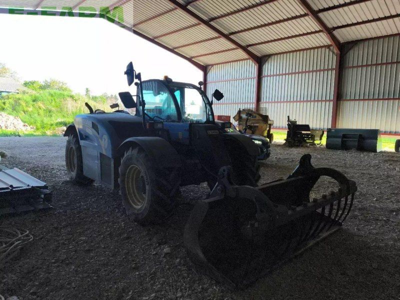 New Holland lm7.35