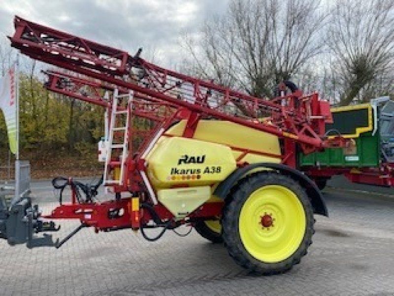 Kverneland Ikarus A38