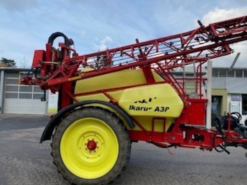 Kverneland Ikarus A38