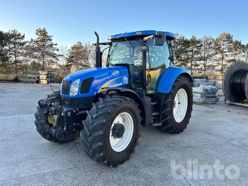 New Holland TS135A (T6070)