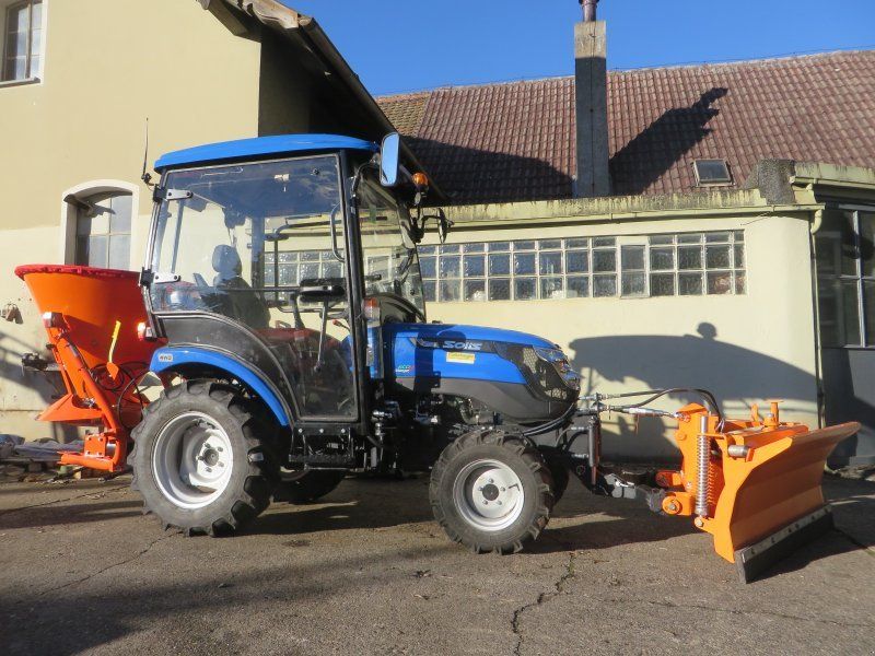 Solis 26 HST Hydrostat + Winterdienstpaket (Schneeräumschild + Salzstr
