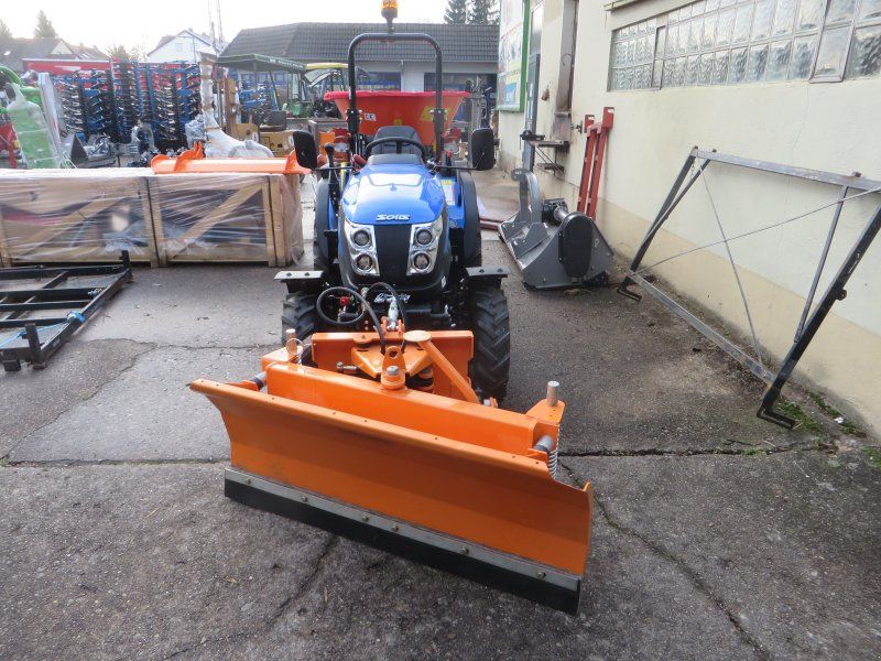 Solis 26 + Winterdienstpaket (Schneeräumschild & Salzstreuer) Aktion N