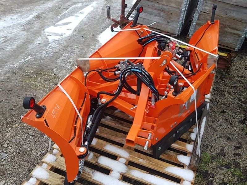 V-150 Vario  + elektrisches Steuergerät Räumschild Wi