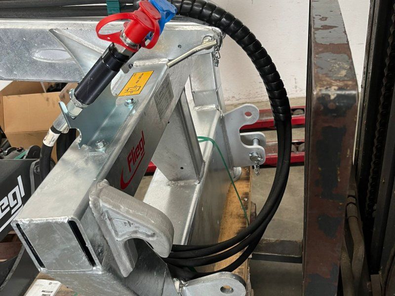 Fliegl RZ 185 Rückezange hydraulisch