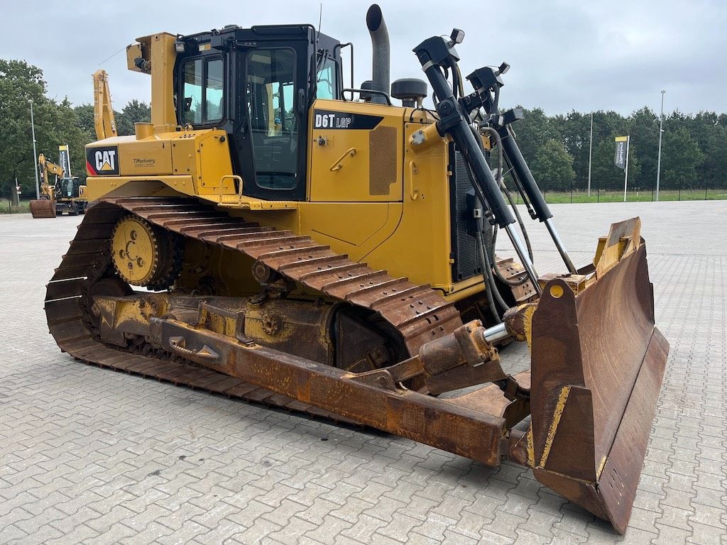 CAT D 6 T LGP