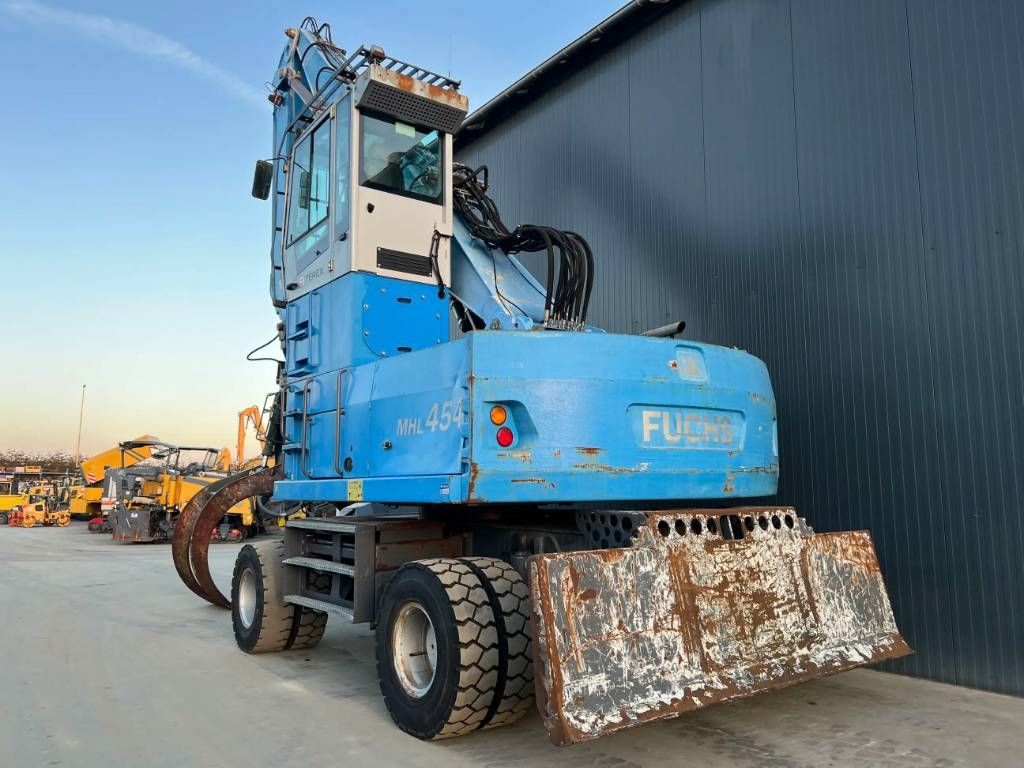 Fuchs MHL454