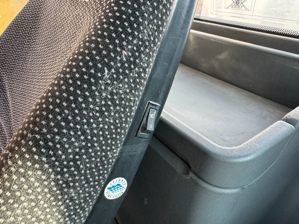 Liebherr R946LC - Hammer Lines / Quick Coupler