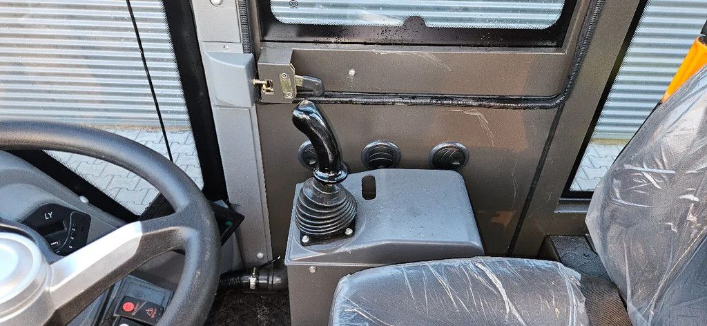 Wolf plus power HQ15-10 laad graaf cmbie backhoe