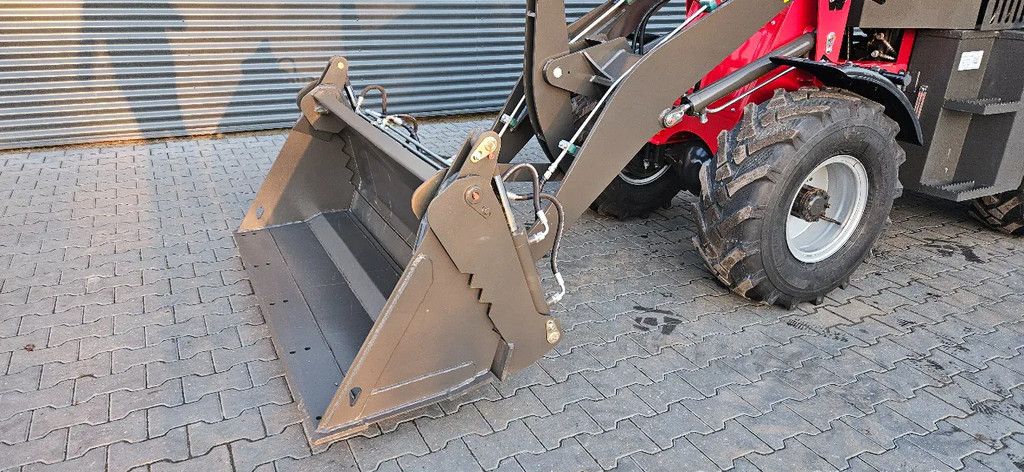 Wolf plus power HQ15-10 laad graaf cmbie backhoe