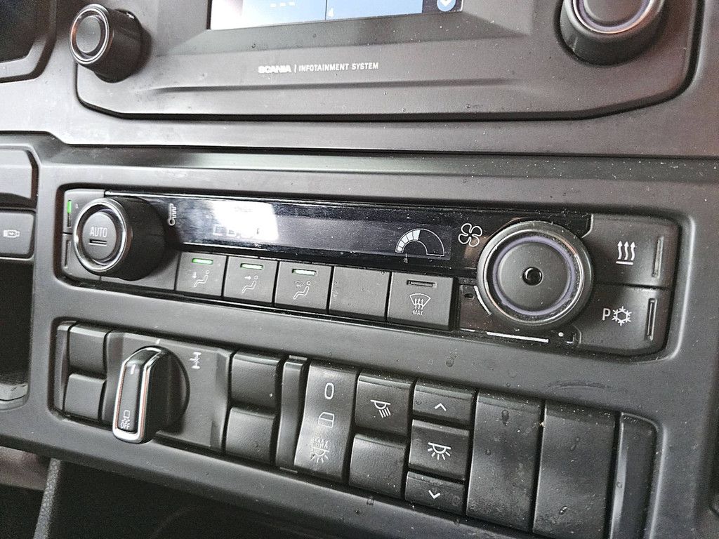 SCANIA S450 retarder 2x tank