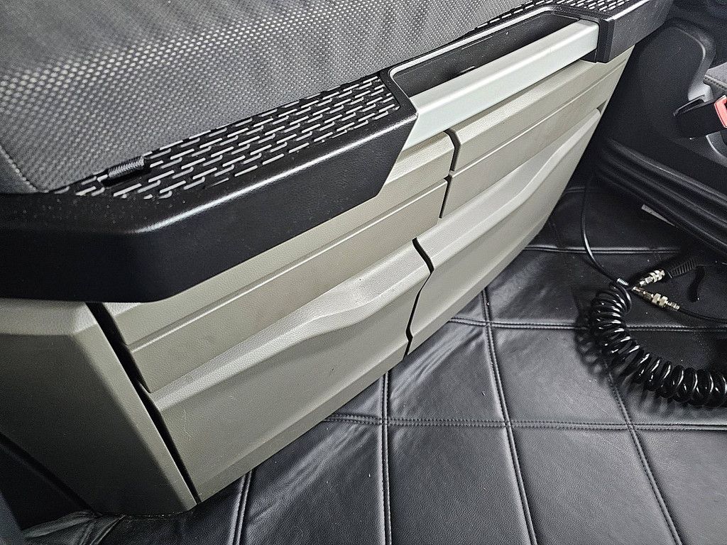 M.A.N. 26.470 TGX tg3 gm 6x2/2 bl