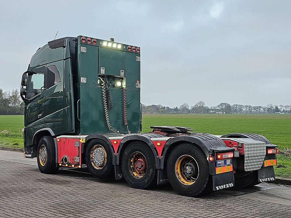 VOLVO FH 16.660 8x4 175 ton