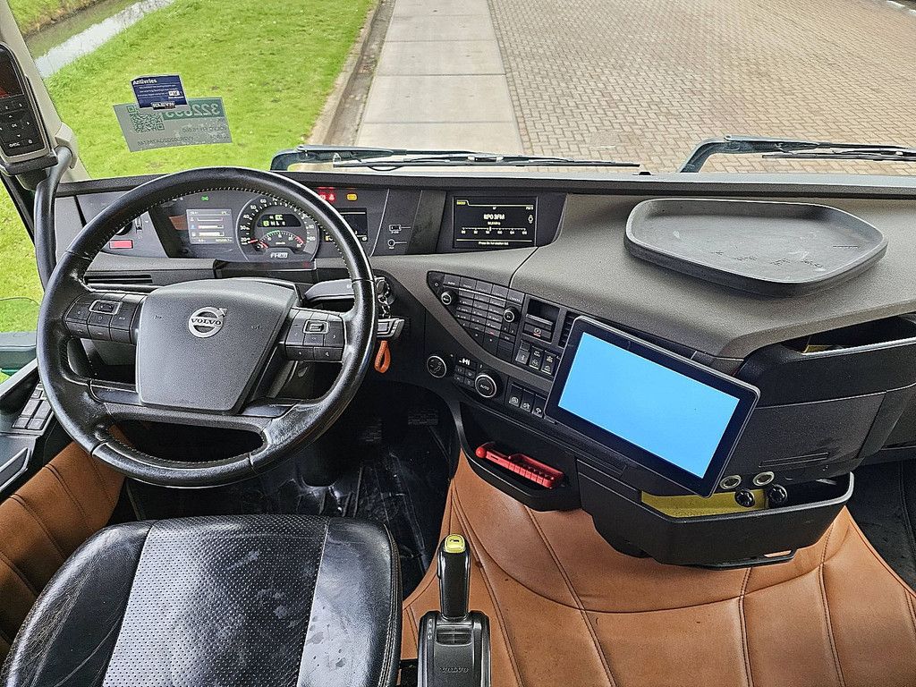 VOLVO FH 16.660 8x4 175 ton