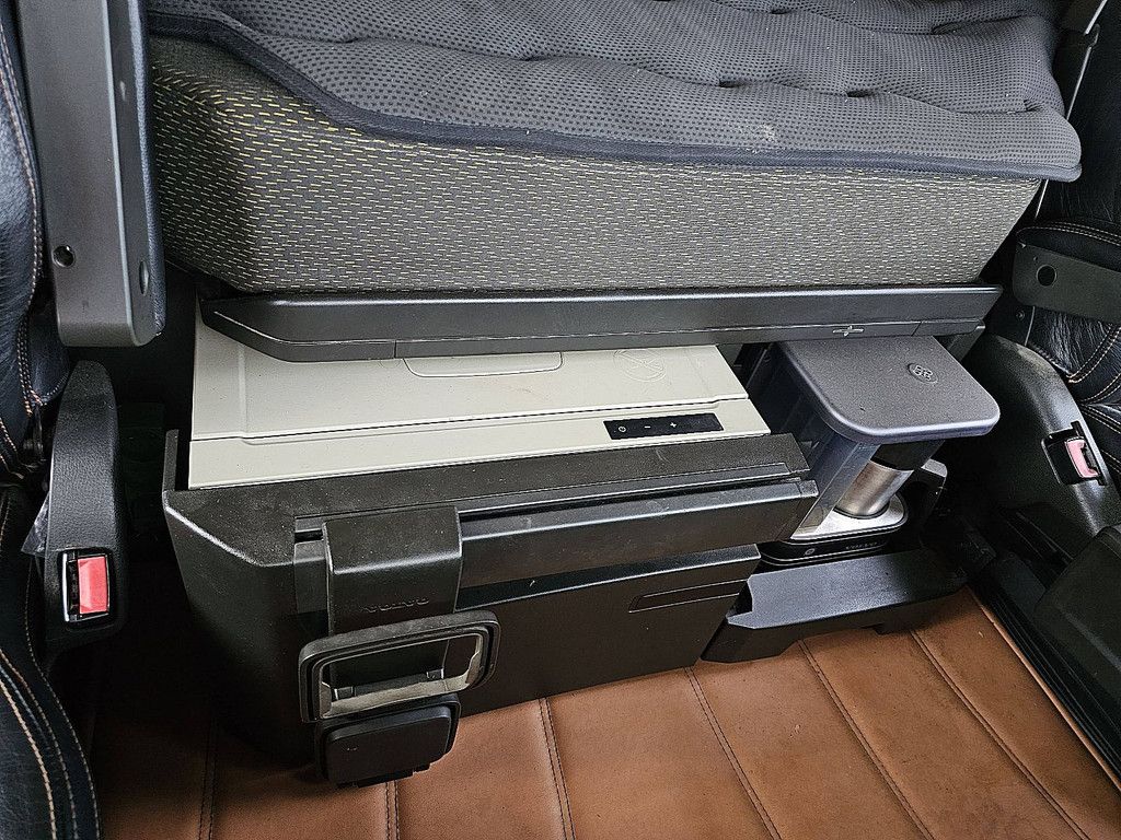 VOLVO FH 16.660 8x4 175 ton