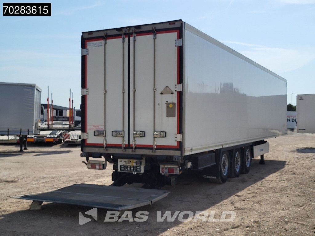 Krone Carrier Vector 1950 MT LBW Doppelverdampfer Blumenbreit Doppelstock