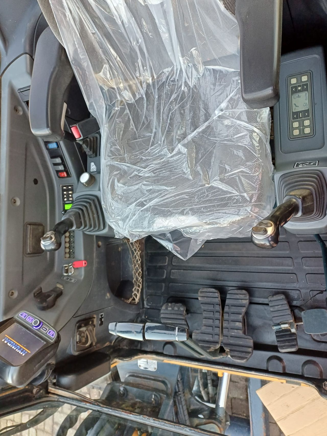 Hyundai 60cr-9a | bj 2016 | 3740uur | Kantelstuk