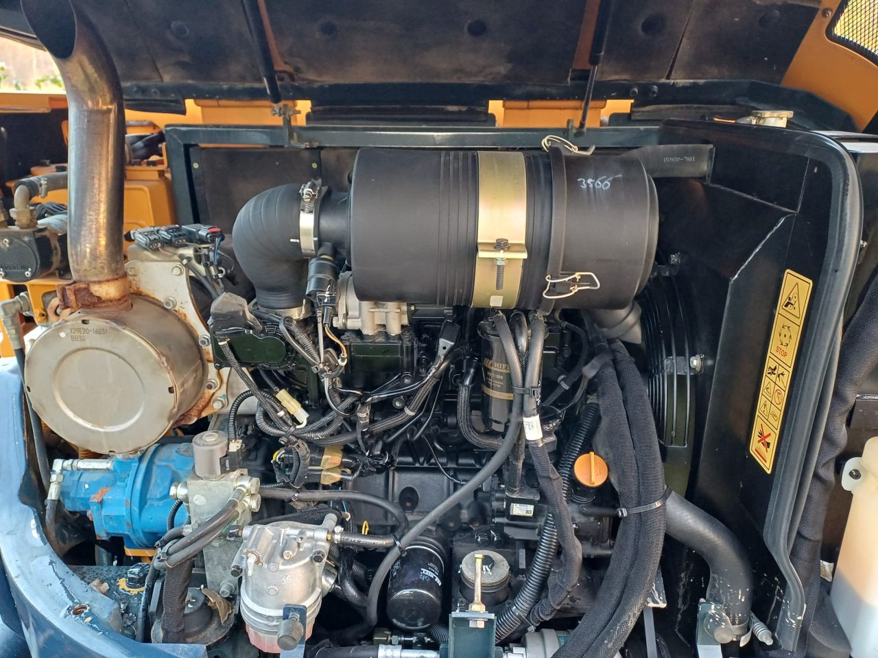 Hyundai 60cr-9a | bj 2016 | 3740uur | Kantelstuk