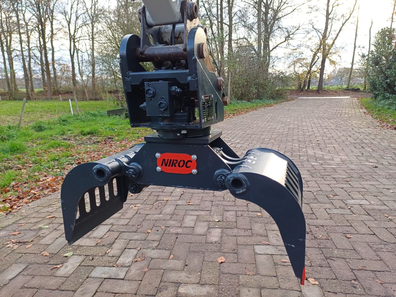 Niroc Sloopsorteer grijper NG50D 1-2ton