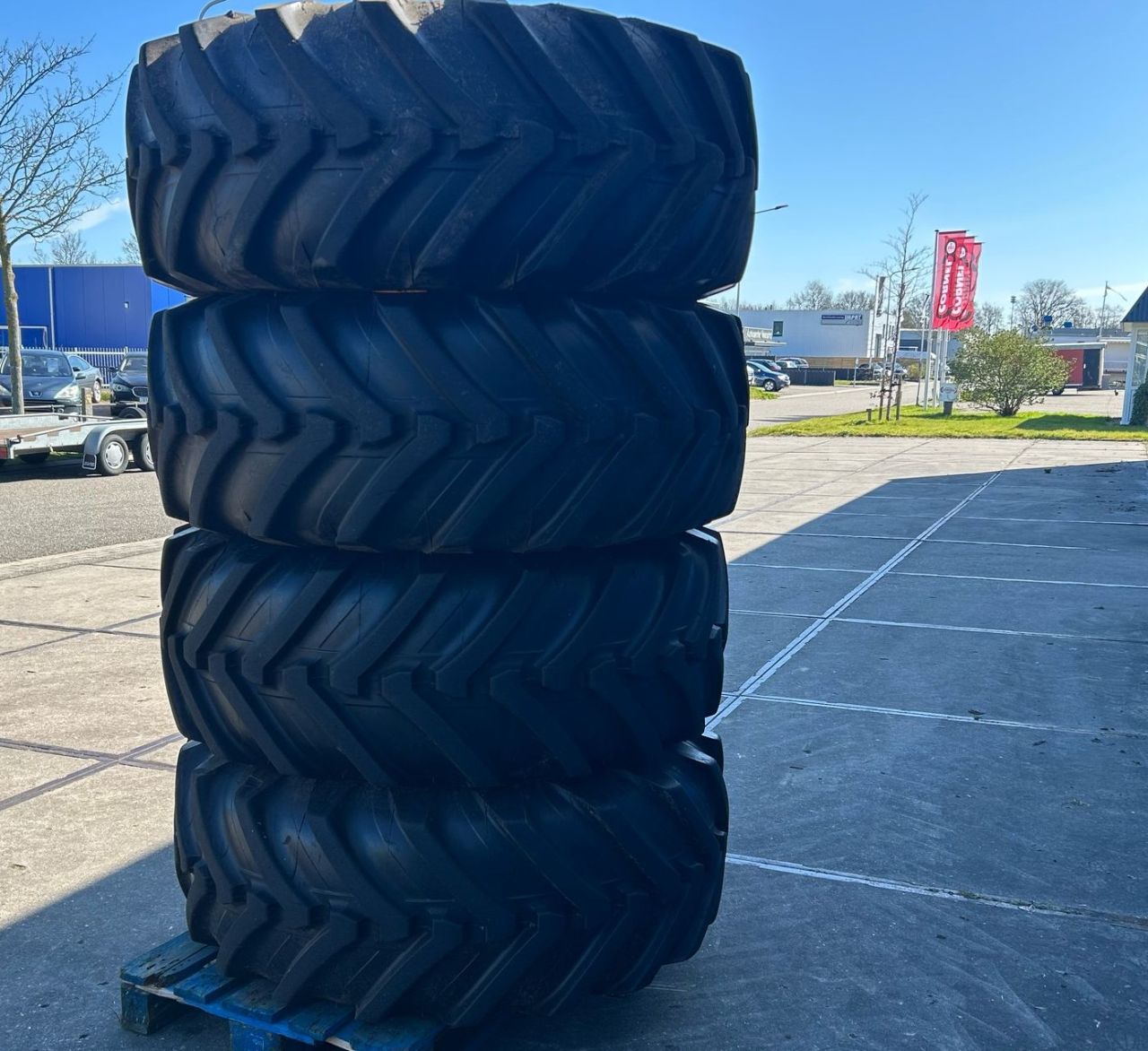 4x Michelin 480/80R26 XMCL op 12 gaats JCB velgen