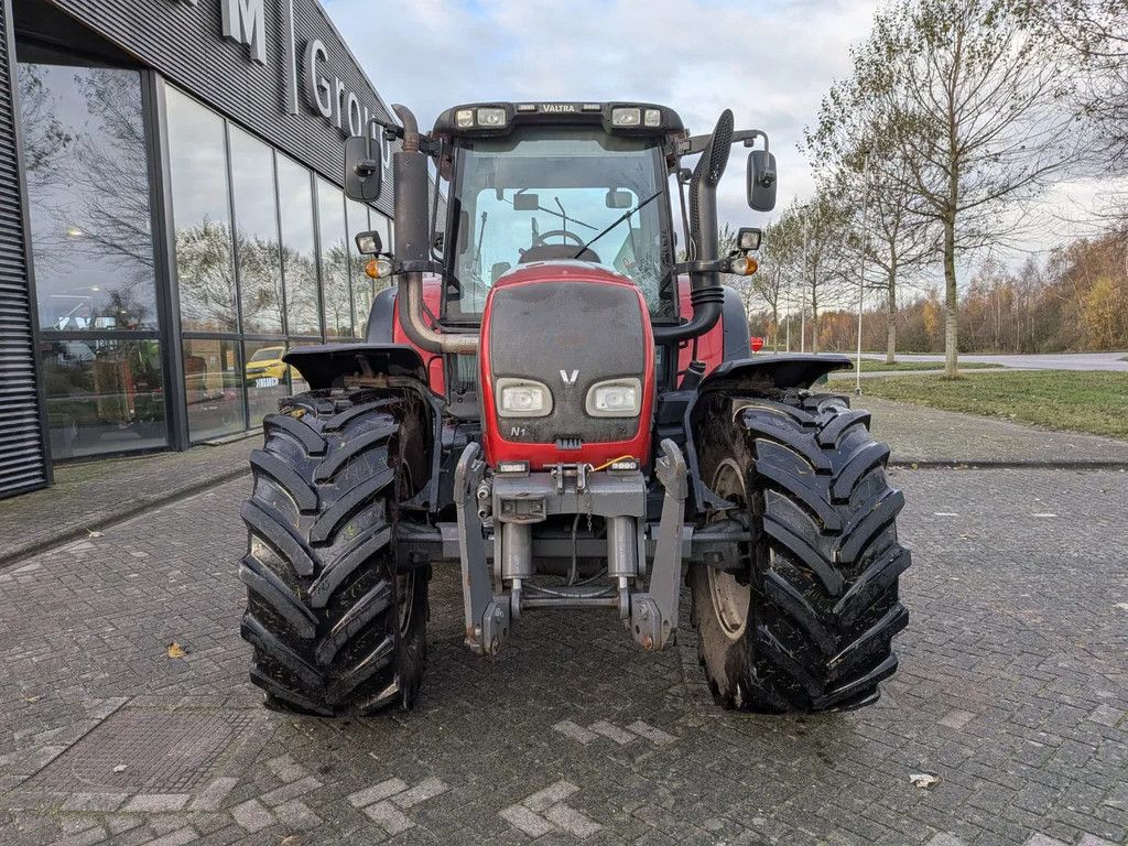 Valtra N142 N142