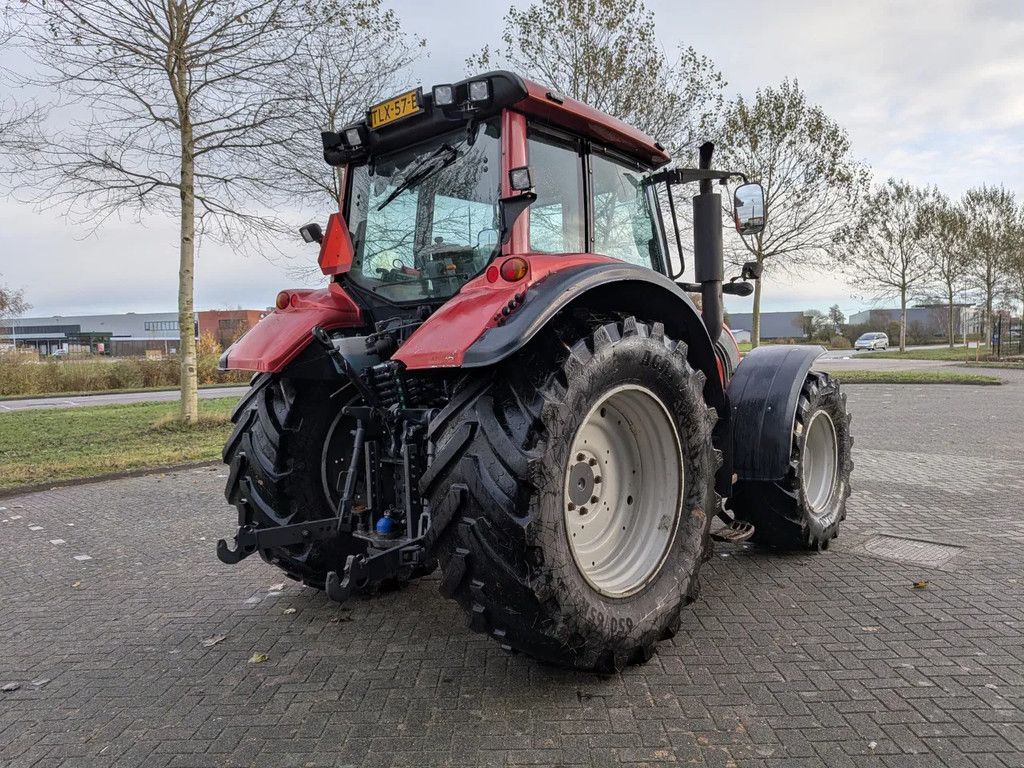Valtra N142 N142