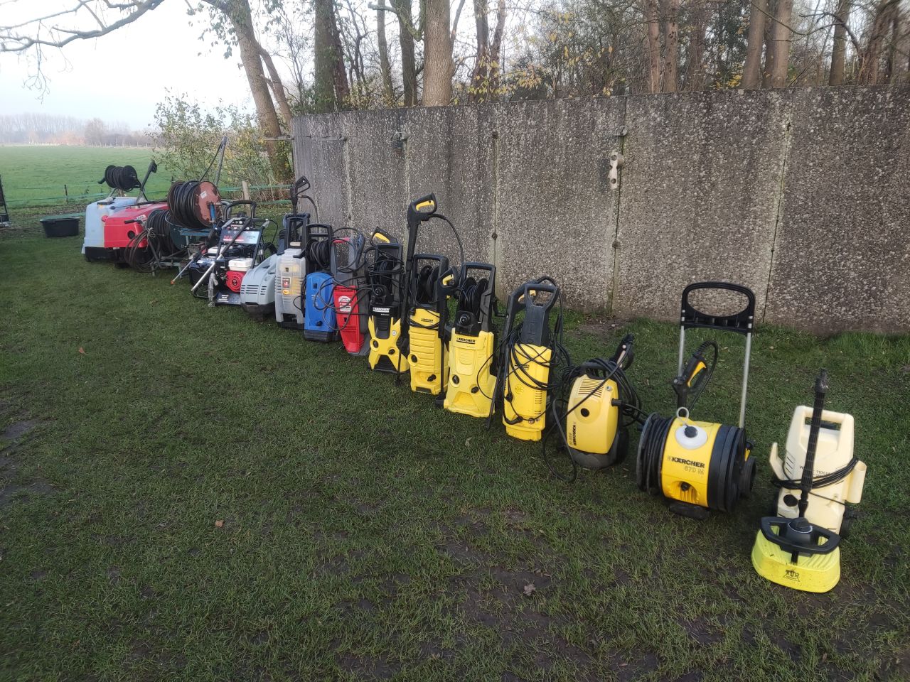 16 hogedrukreinigers (Kranzle, Karcher, etc.), ingeruild.