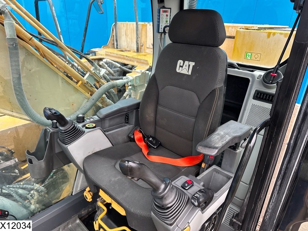 Caterpillar 320 07B 122 kW, Crawler excavator, Overpressure unit