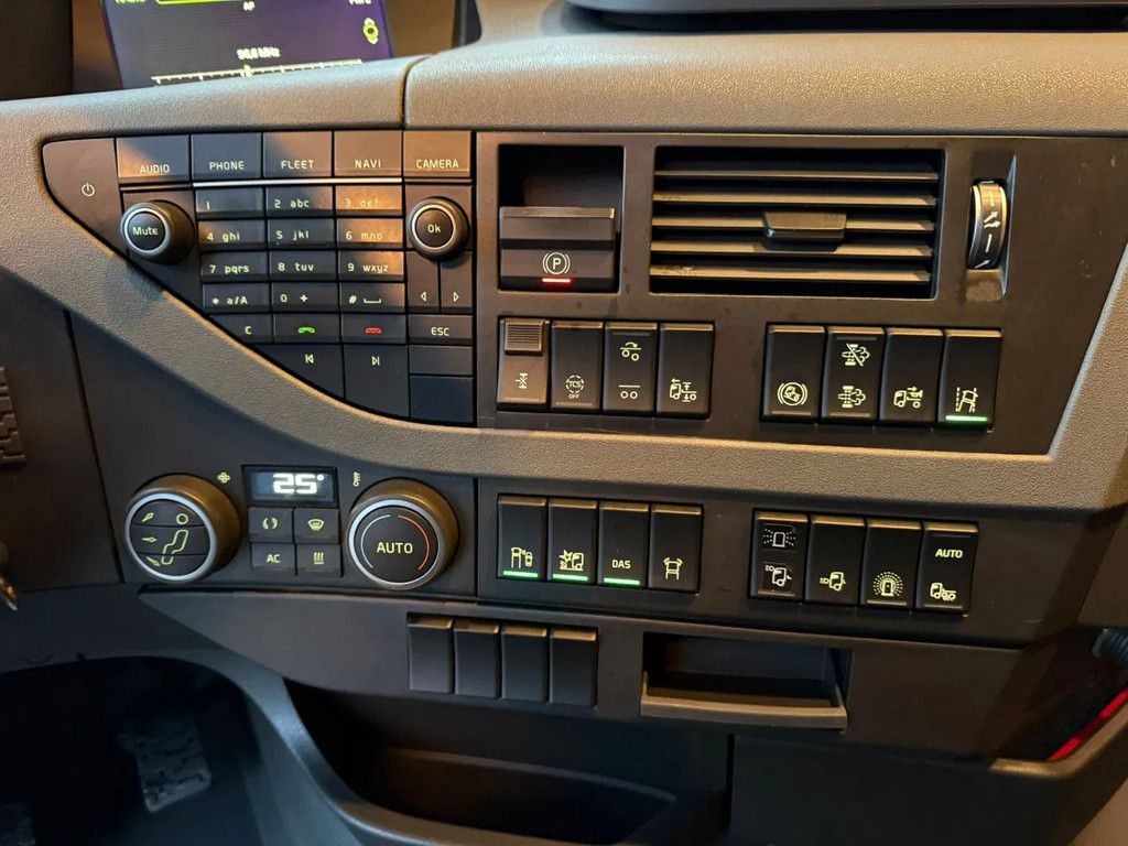 Volvo FH 460 6X2 Globetrotter XL ADR 427.228KM!! NL Truck