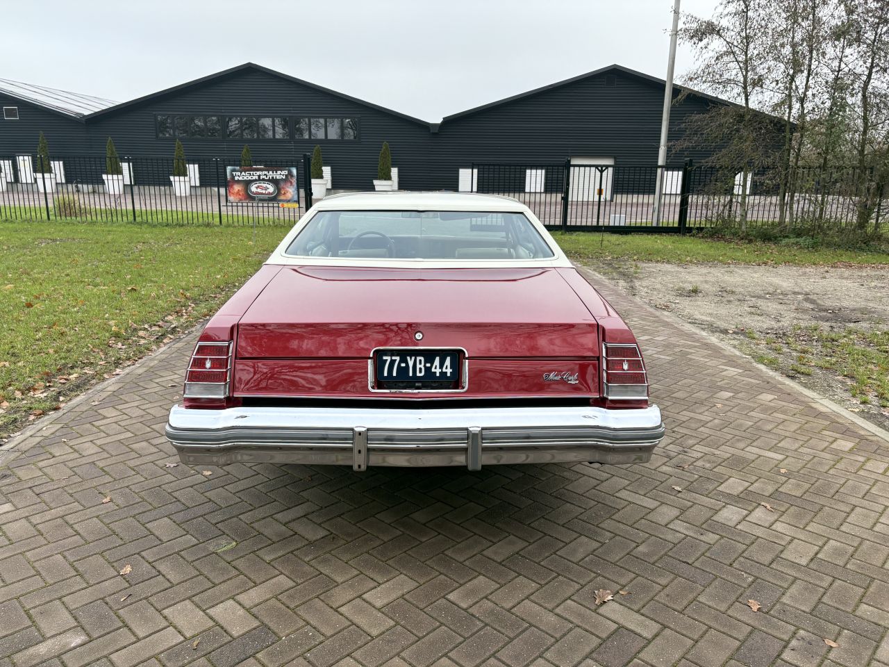 CHEVROLET MONTE CARLO v 8