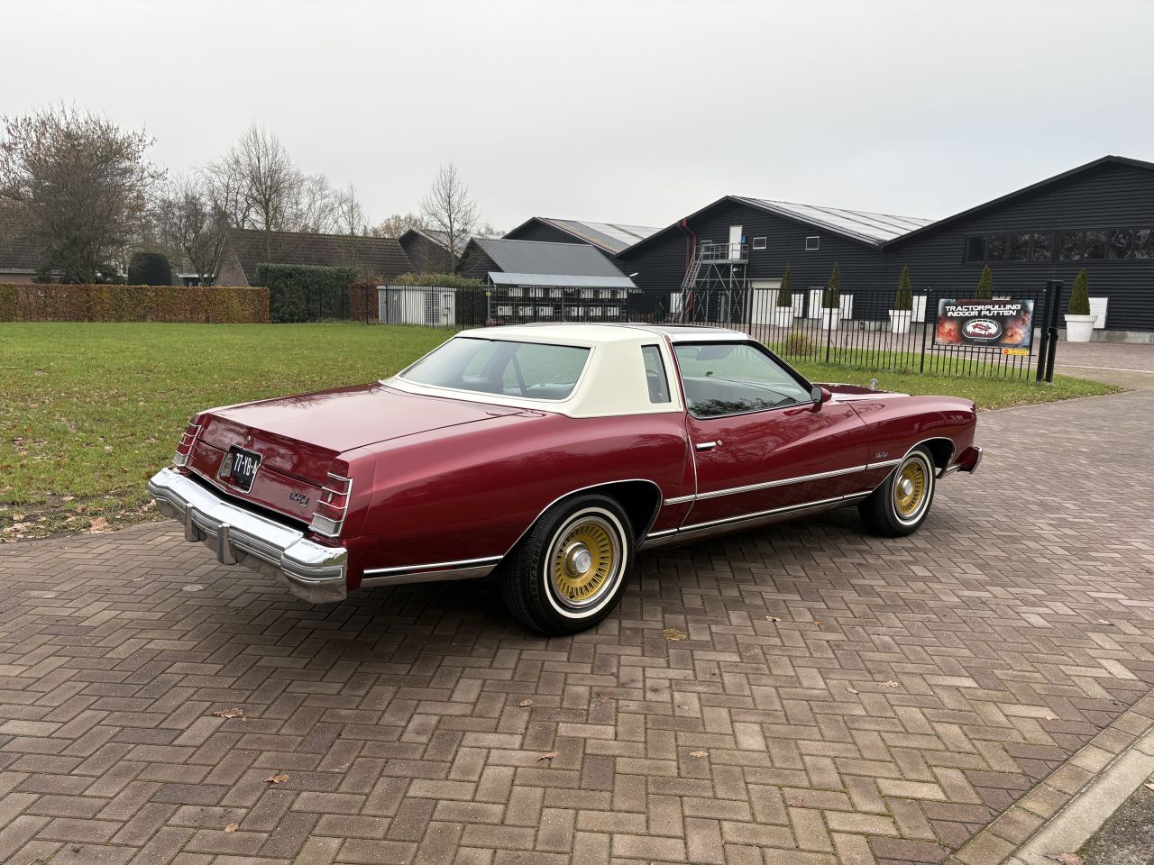 CHEVROLET MONTE CARLO v 8