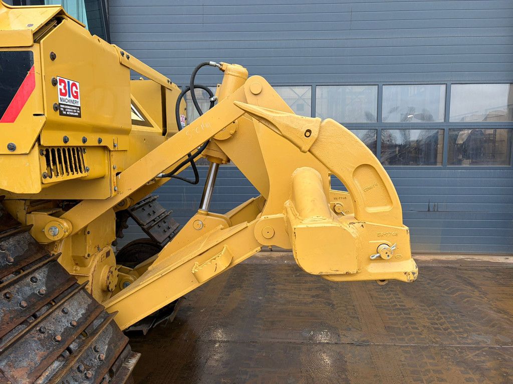 Caterpillar D6R2