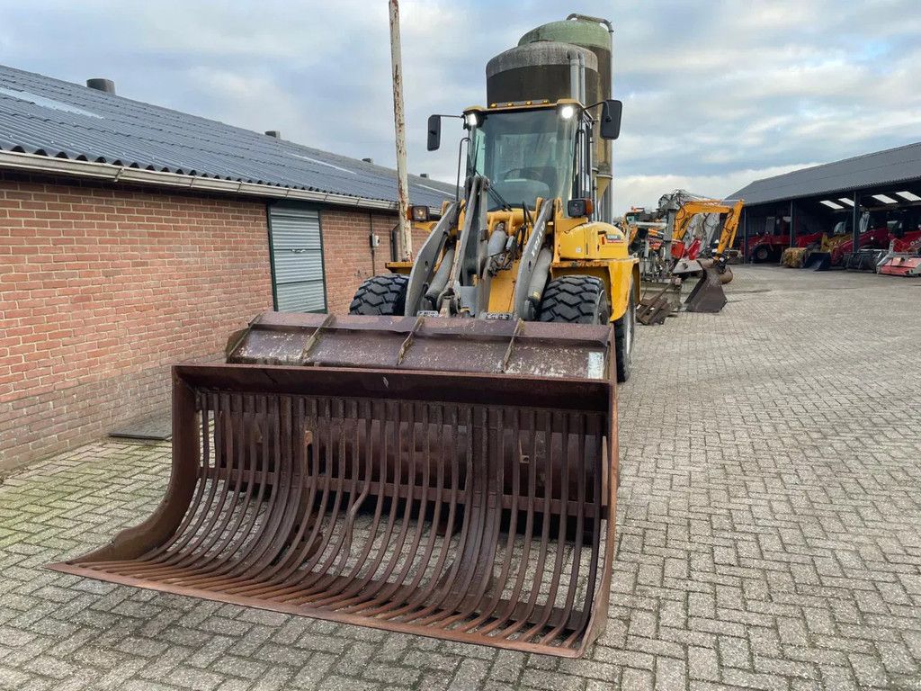 Volvo L40B-TP Shovel Loader