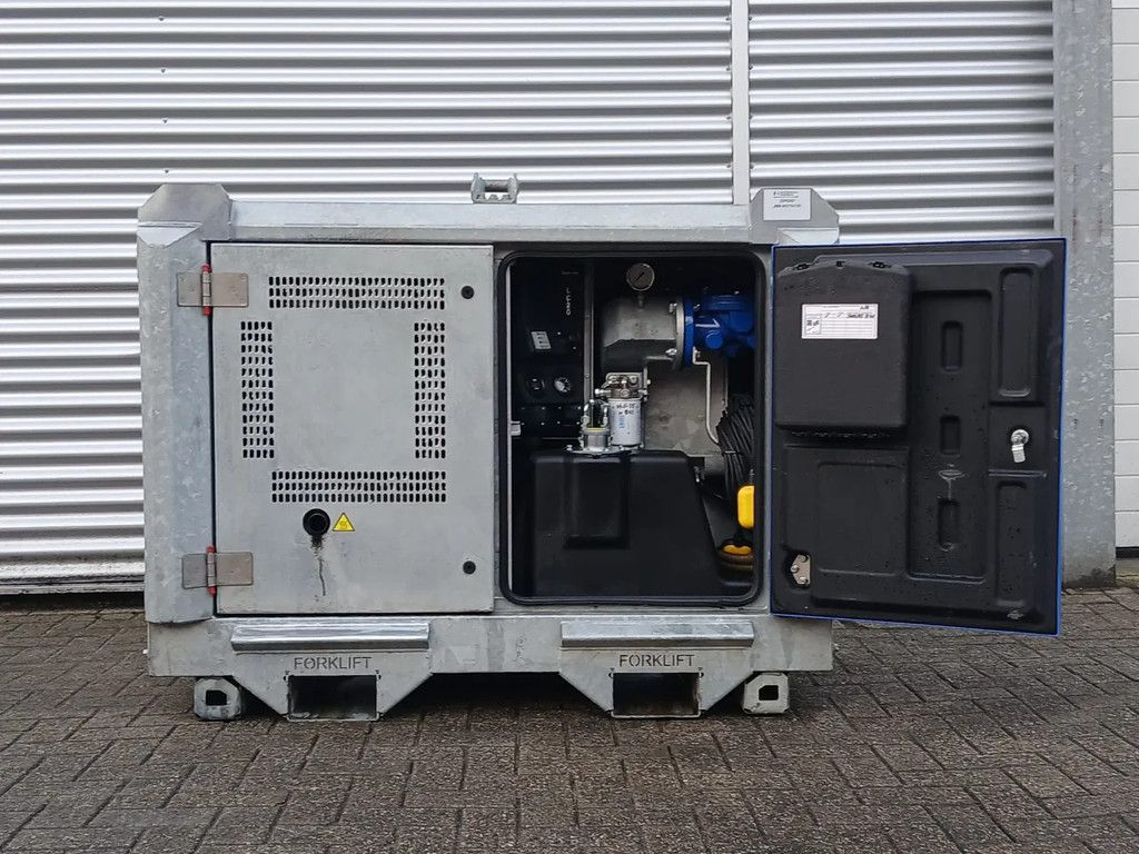 BBA BA75 D220 wit HATZ 1D81z