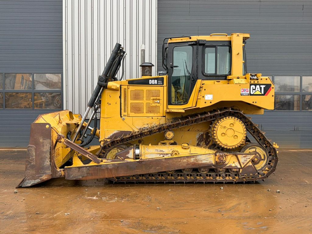 Caterpillar D6R2XL