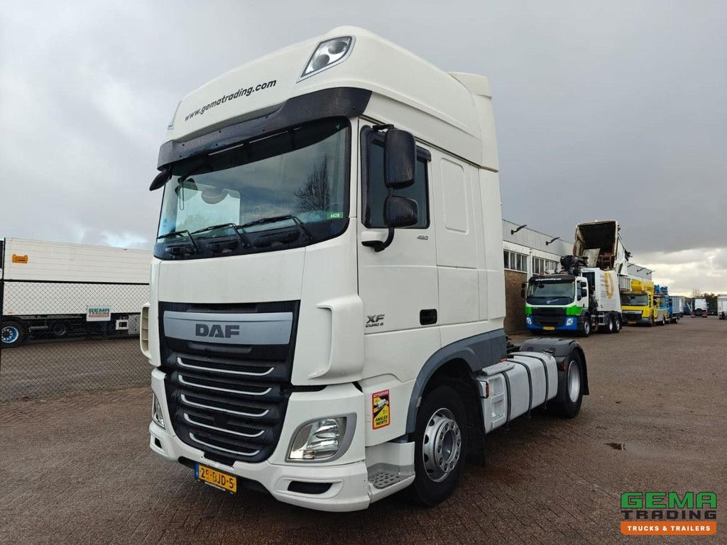 DAF XF 460 FT 4x2 Superspacecab Euro6C - Zapfwellenvorbereitung - Doppeltanks