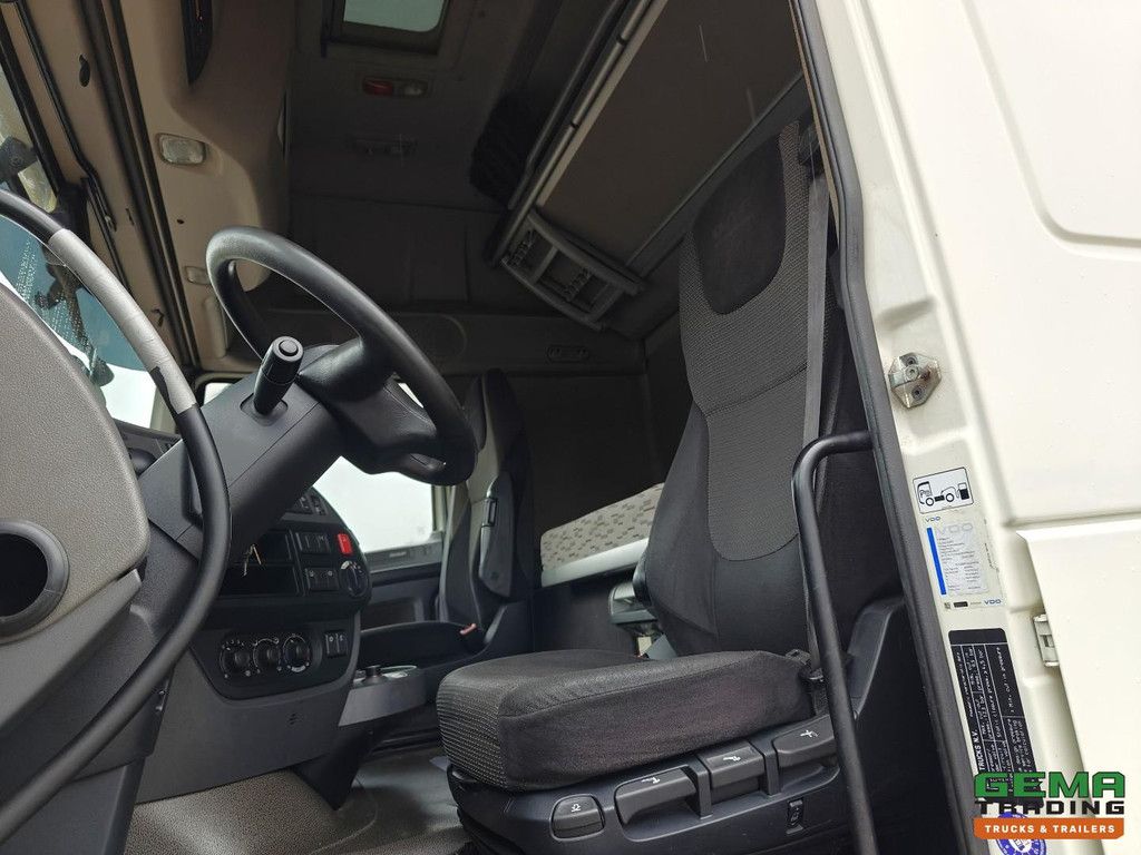 DAF XF 460 FT 4x2 Superspacecab Euro6C - Zapfwellenvorbereitung - Doppeltanks