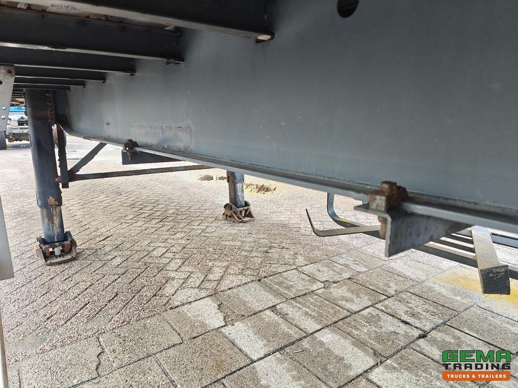 Netam-Fruehauf XMH ONCRPO 3 Axles ROR - Closed Body - Disc Brakes - Hardwood Floor - Waterproof - NO LICENSE PLATE