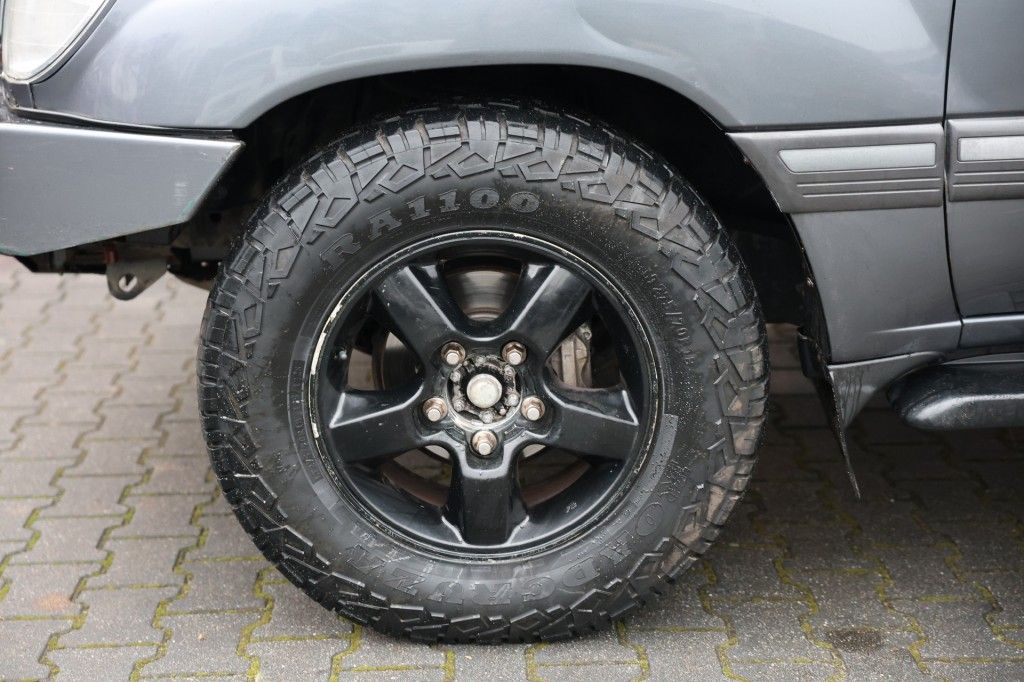 Toyota Landcruiser 100 4.2 TD EXECUTIVE A/T 5 SITZ MARGE ( BIJTELLINGS VRIENDELIJK )