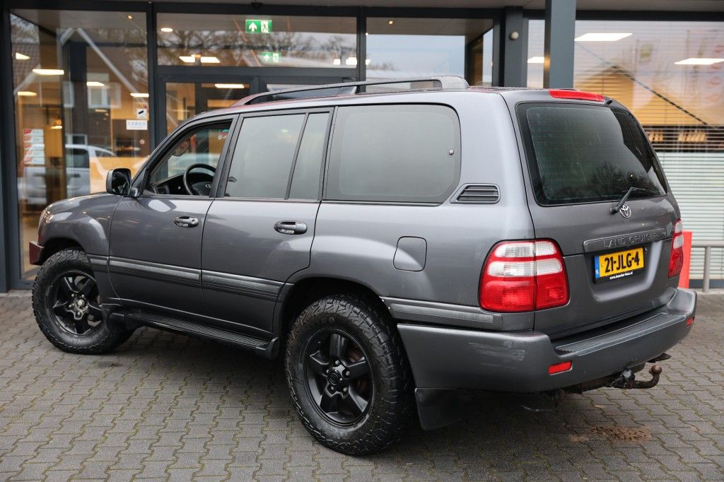 Toyota Landcruiser 100 4.2 TD EXECUTIVE A/T 5 SITZ MARGE ( BIJTELLINGS VRIENDELIJK )