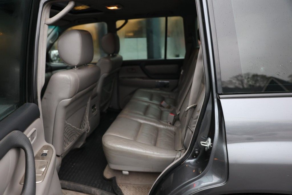 Toyota Landcruiser 100 4.2 TD EXECUTIVE A/T 5 SITZ MARGE ( BIJTELLINGS VRIENDELIJK )