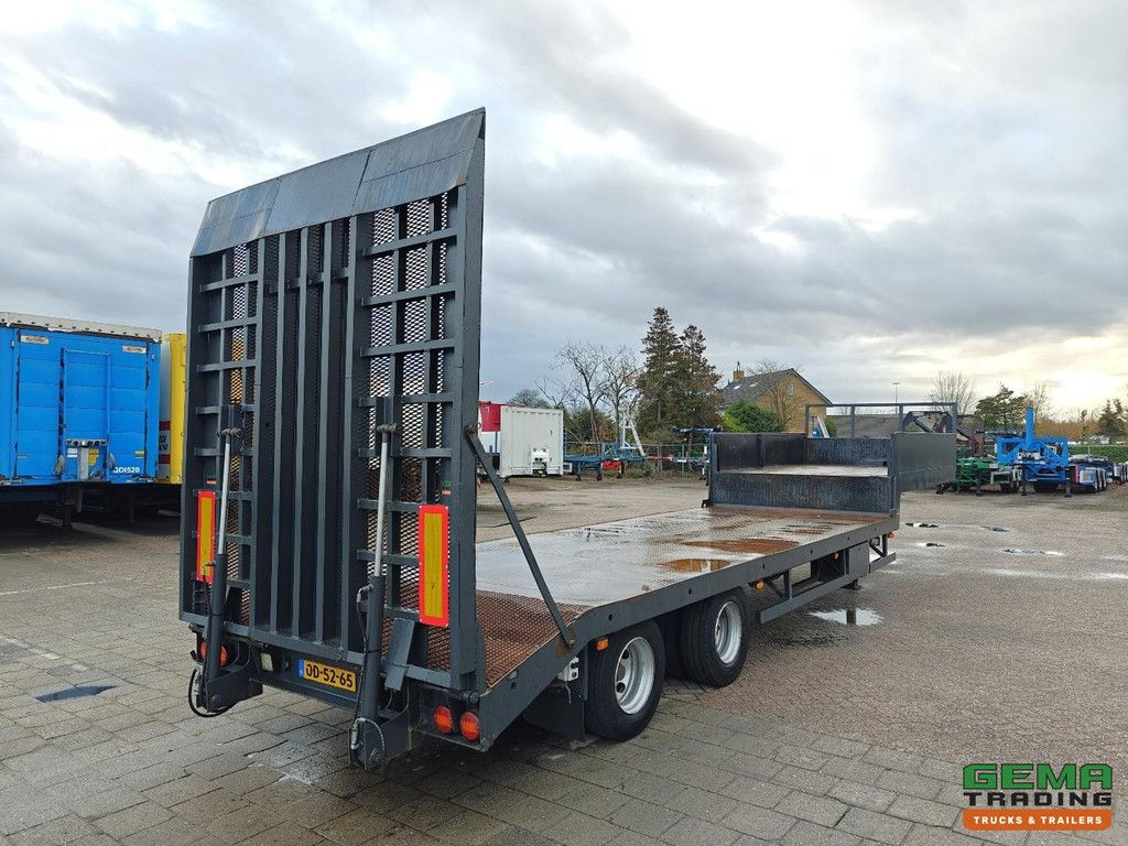 Pacton 2126 S-10. two-axle bpw semi-low loader - hydraulic ramp - 24v hydraulic pump - Steel suspension - drum brakes