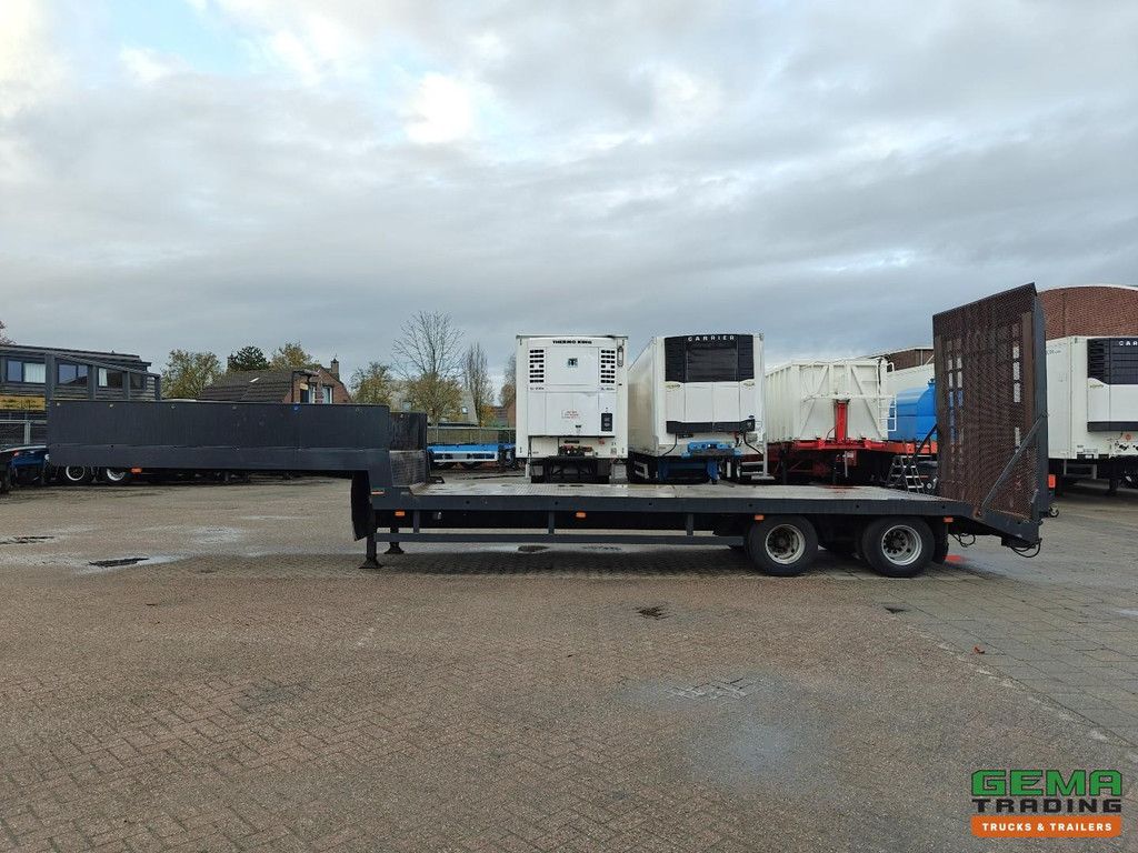 Pacton 2126 S-10. two-axle bpw semi-low loader - hydraulic ramp - 24v hydraulic pump - Steel suspension - drum brakes