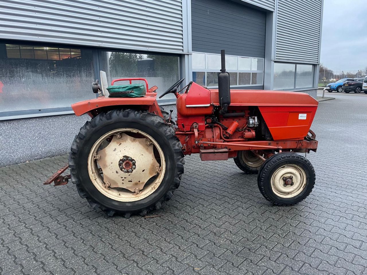 Renault 55 tractor met kenteken