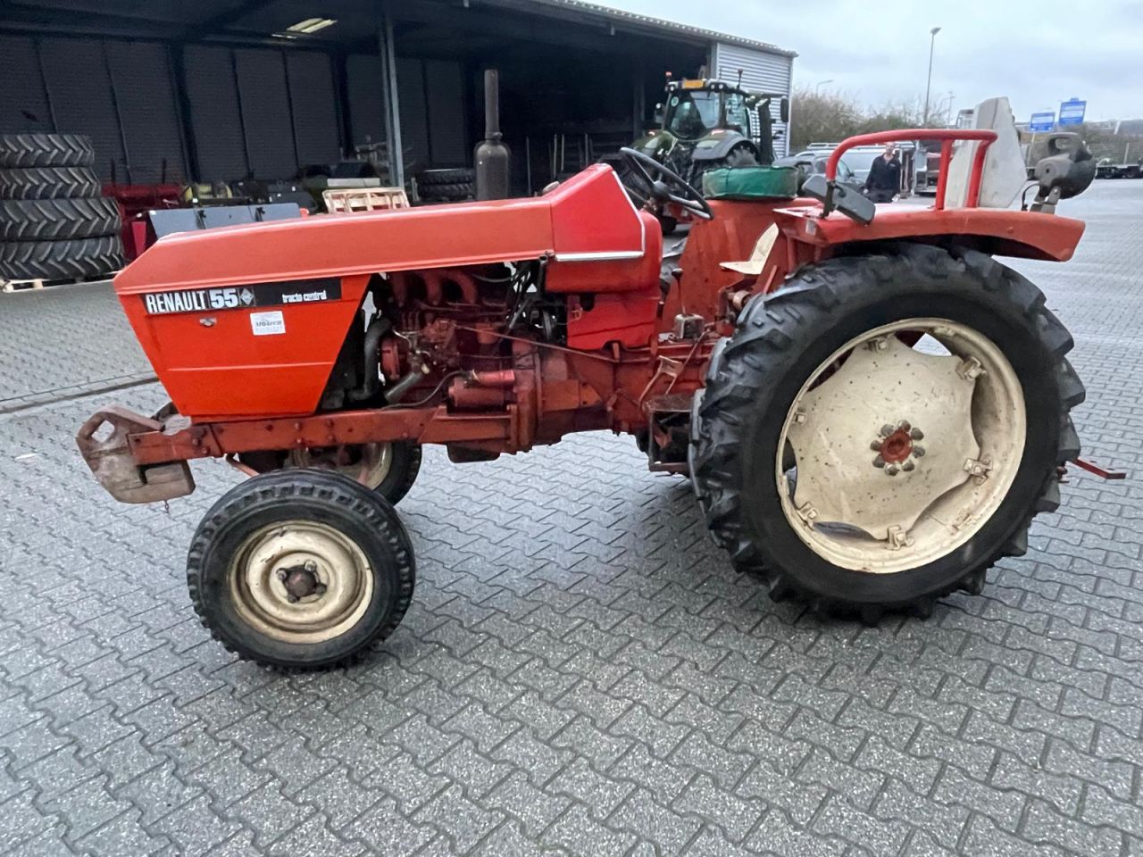Renault 55 tractor met kenteken