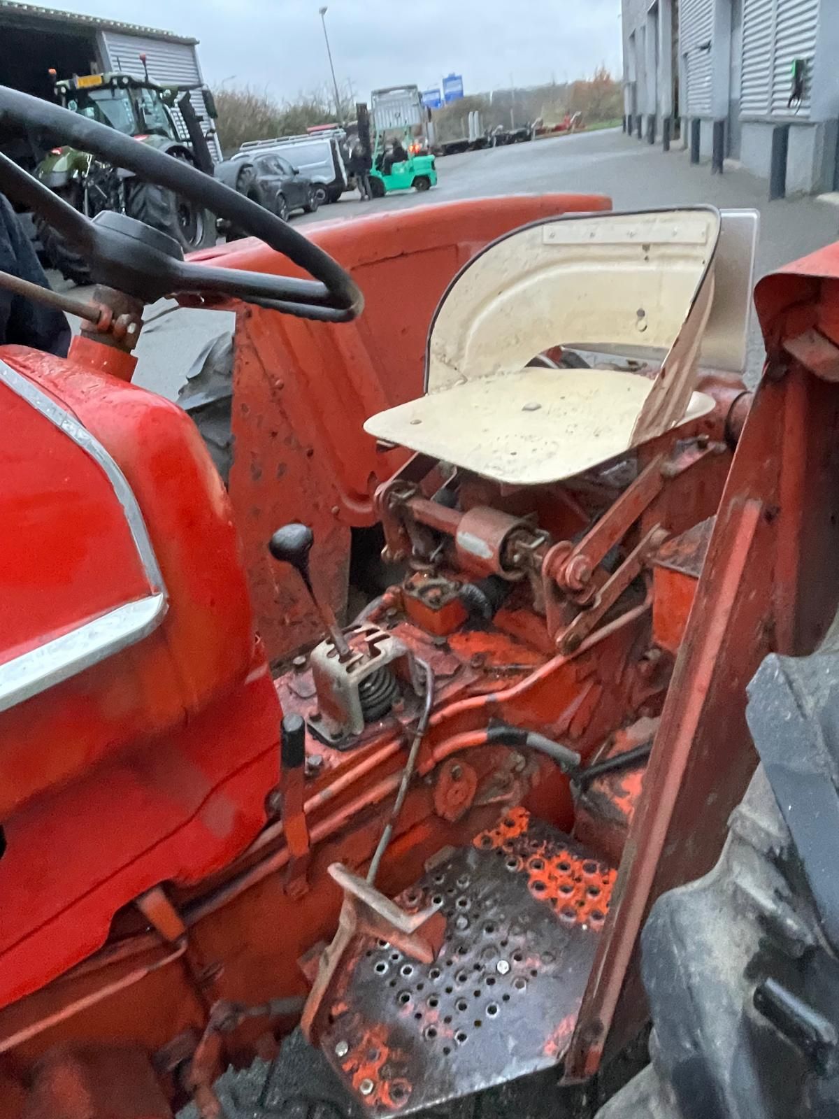 Renault 55 tractor met kenteken